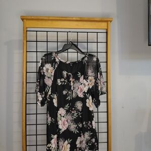 AUW Black Floral Blouse